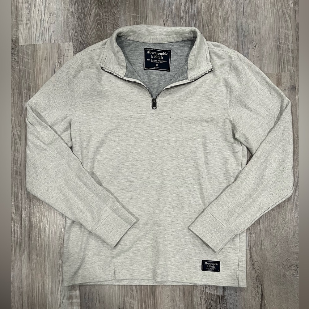 Abercrombie & Fitch Quarter Zip Pull Over Sweatshirt